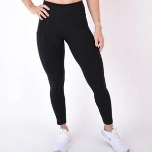 Fleo Black Reverie NWT - Small. 25”